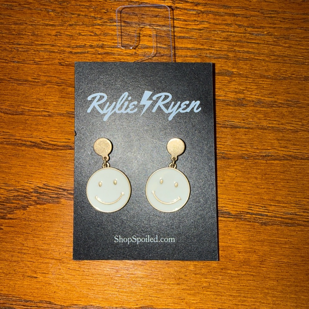 RyliexRyen Smiley Earrings